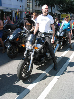 {short description of image}