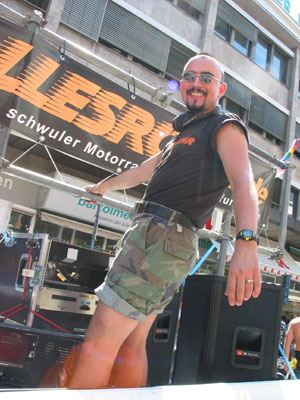 {short description of image}