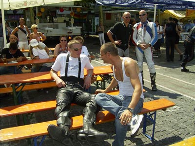 {short description of image}