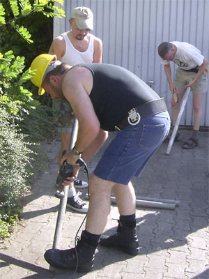 {short description of image}