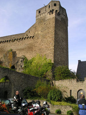 {short description of image}