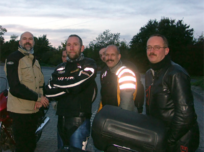 {short description of image}