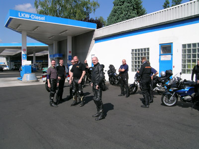 {short description of image}