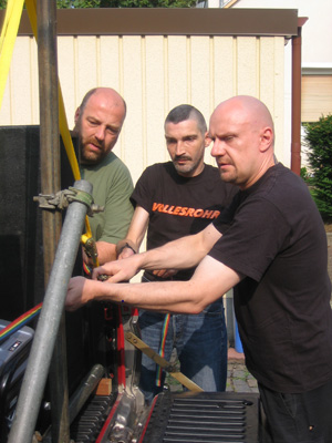 {short description of image}