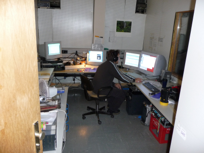 {short description of image}