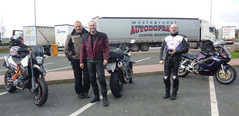 {short description of image}