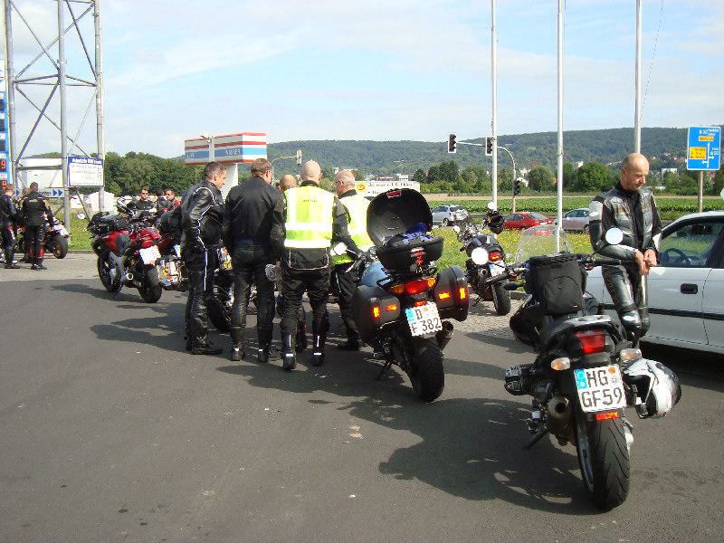 {short description of image}