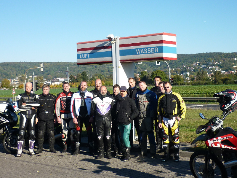 {short description of image}